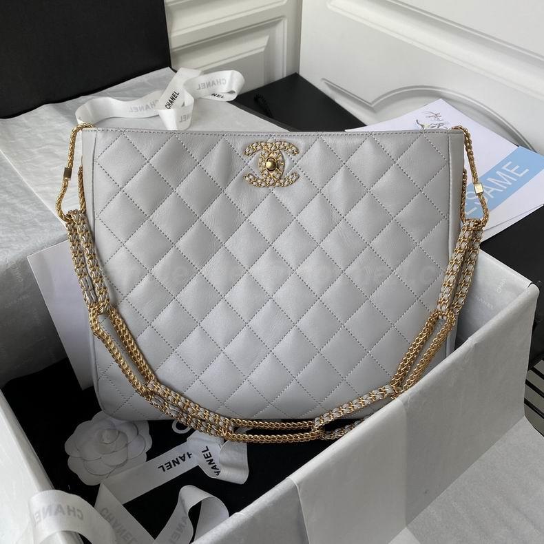 Chanel Handbags 571